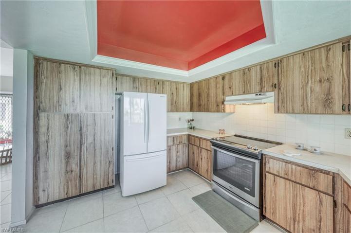 231  Charity  CT, Naples, FL 34112