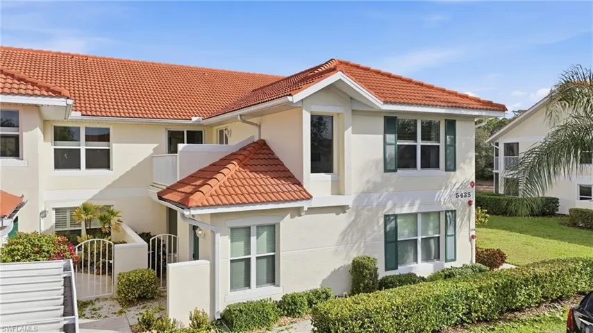 5435 Worthington Ln 204, Naples, Florida 34110