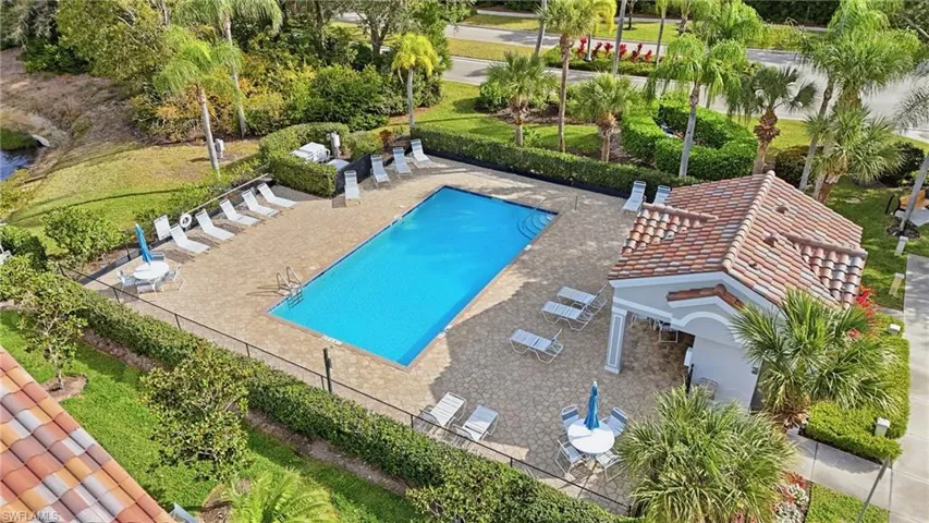 5435 Worthington Ln 204, Naples, Florida 34110