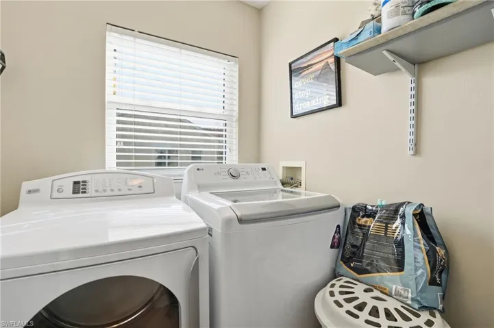 5435 Worthington Ln 204, Naples, Florida 34110