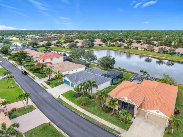 2124  Berkley  WAY, Lehigh Acres, FL 33973