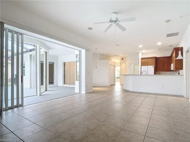 2124  Berkley  WAY, Lehigh Acres, FL 33973