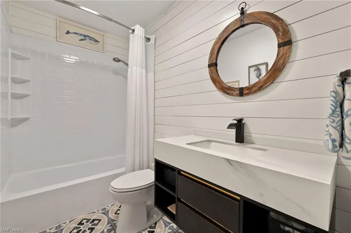 Ensuite Bathroom for bedroom