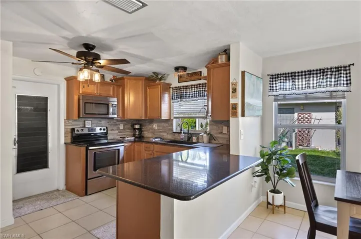 1509 Shelby Pkwy, Cape Coral Fl 33904