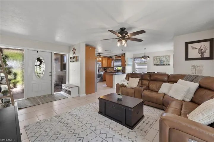 1509 Shelby Pkwy, Cape Coral Fl 33904
