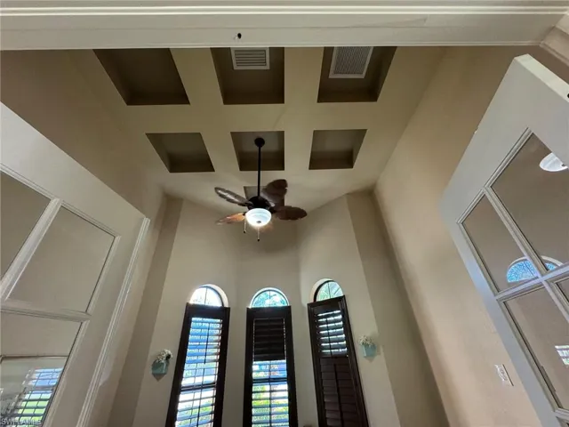 Interior details featuring ceiling fan