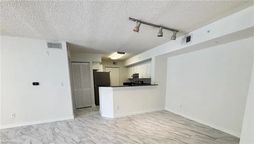 8265  Ibis Club  DR, Naples, FL 34104