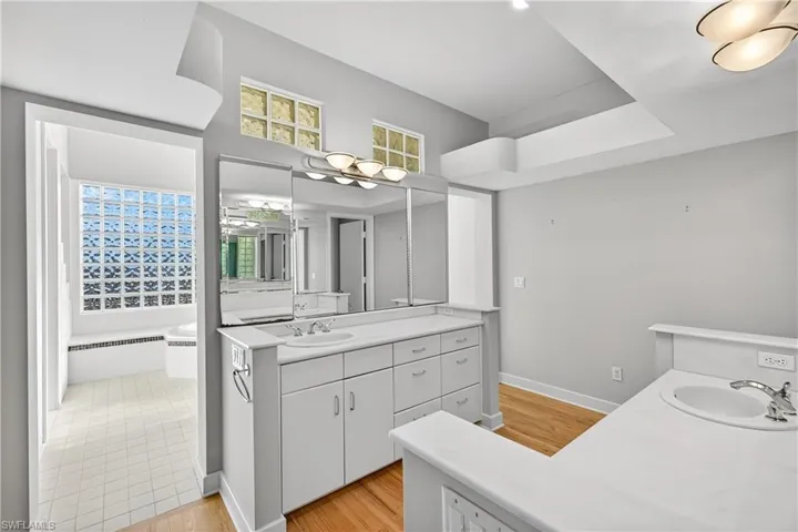 Upstairs Suite