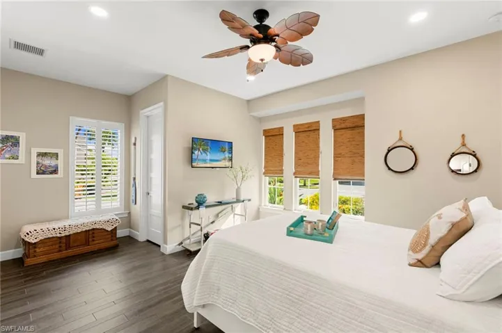 4922 Andros Dr, Naples, Florida 34113