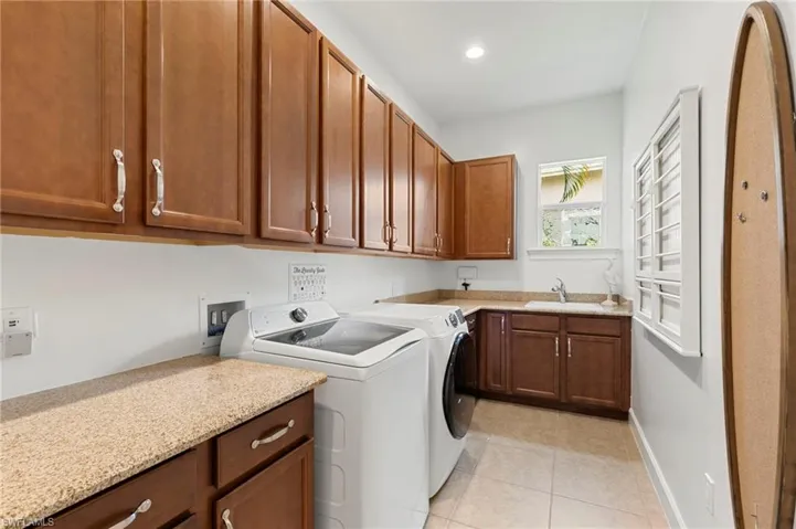 4922 Andros Dr, Naples, Florida 34113