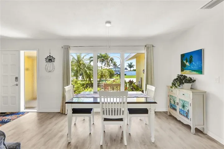 5330 Cobalt Ct, Cape Coral, Florida 33904