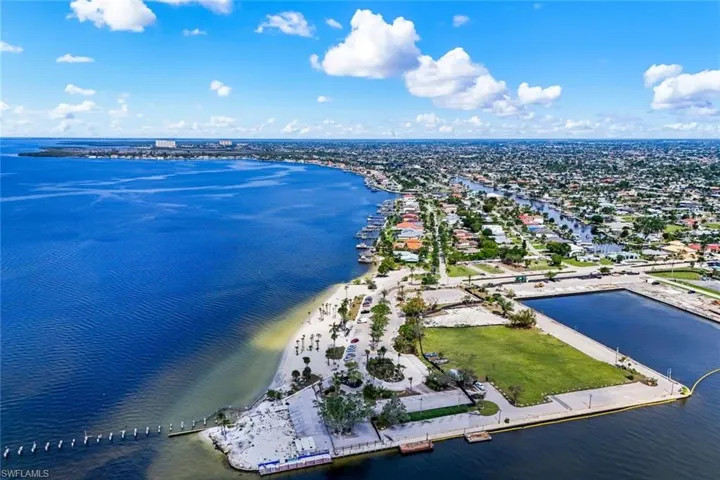 5330 Cobalt Ct, Cape Coral, Florida 33904