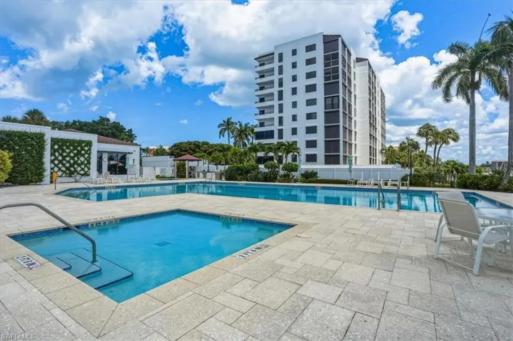 2400 Gulf Shore Blvd N 604, Naples, Florida 34103