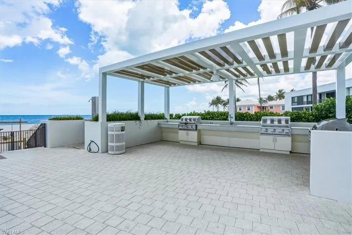 2400 Gulf Shore Blvd N 604, Naples, Florida 34103