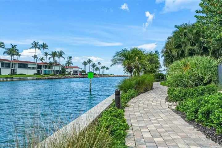 2400 Gulf Shore Blvd N 604, Naples, Florida 34103