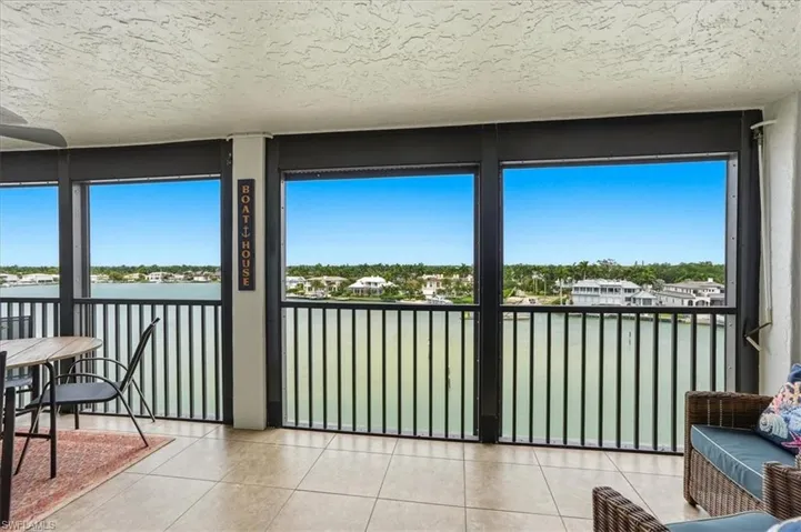 2400 Gulf Shore Blvd N 604, Naples, Florida 34103