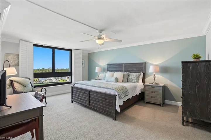2400 Gulf Shore Blvd N 604, Naples, Florida 34103
