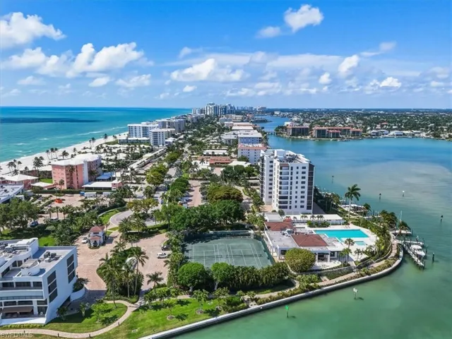 2400 Gulf Shore Blvd N 604, Naples, Florida 34103
