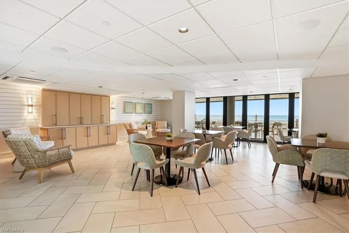 2400 Gulf Shore Blvd N 604, Naples, Florida 34103