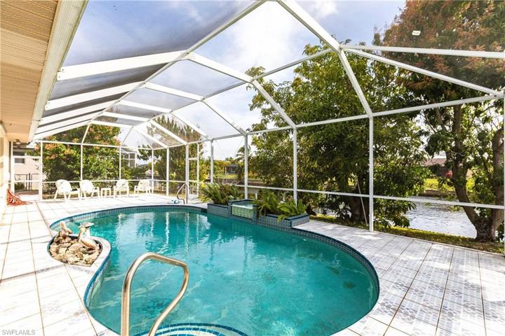 4333 SW 5th PL, CAPE CORAL FL 33914