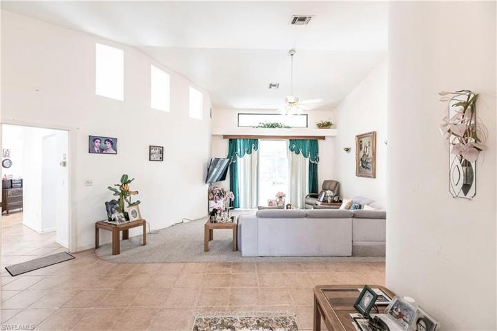 4333 SW 5th PL, CAPE CORAL FL 33914