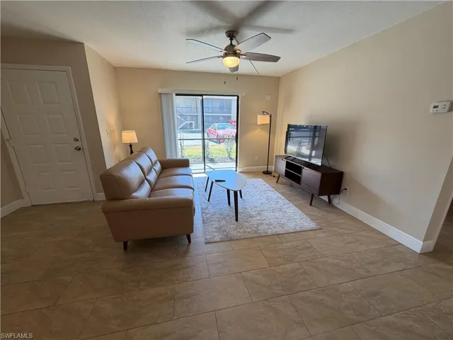 5327 Summerlin Rd 2707, Fort Myers, Florida 33919