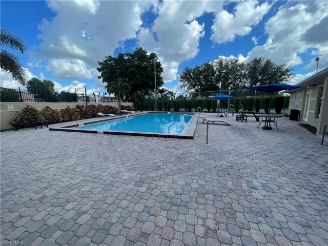 5327 Summerlin Rd 2707, Fort Myers, Florida 33919