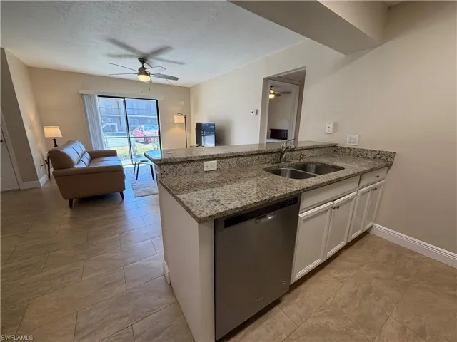 5327 Summerlin Rd 2707, Fort Myers, Florida 33919