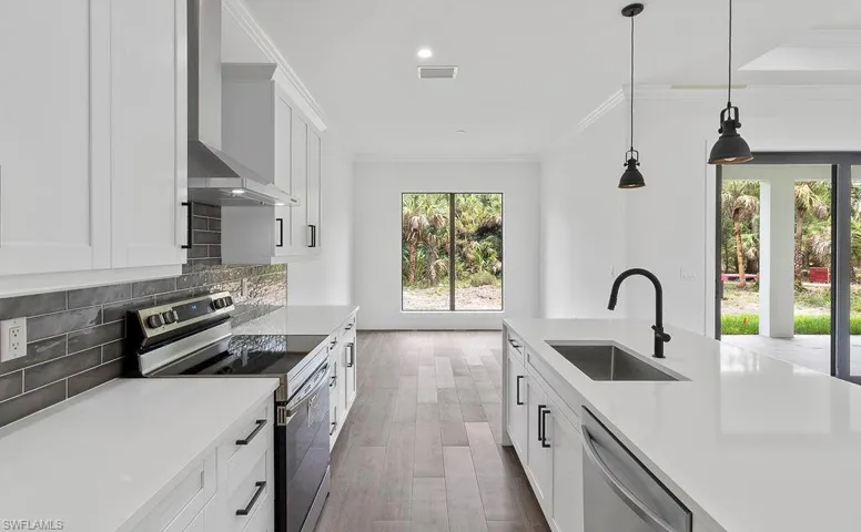 4273 16th Ave Ne, Naples, Florida 34120