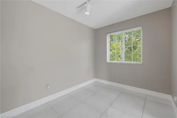 1265 Wildwood Lakes Blvd 207, Naples, Florida 34104