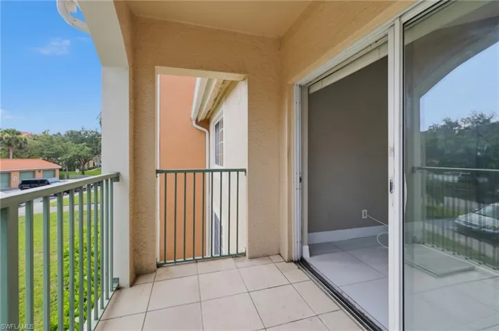 1265 Wildwood Lakes Blvd 207, Naples, Florida 34104