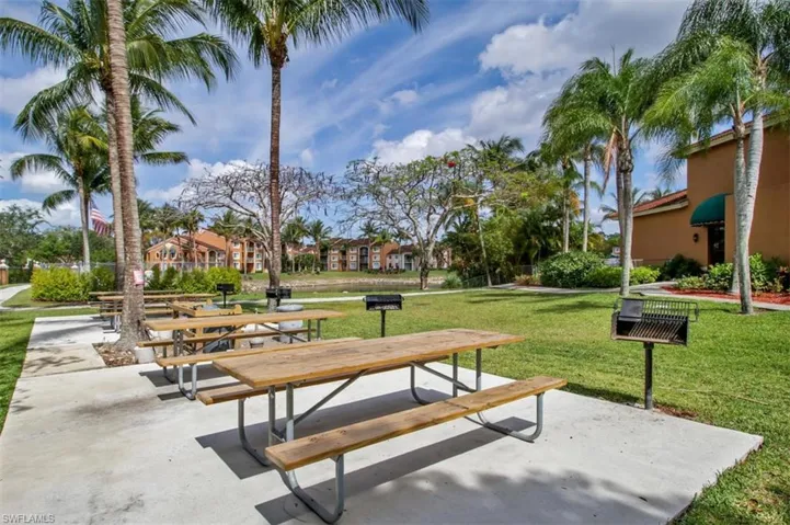 1265 Wildwood Lakes Blvd 207, Naples, Florida 34104