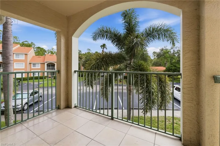 1265 Wildwood Lakes Blvd 207, Naples, Florida 34104