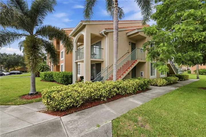 1265 Wildwood Lakes Blvd 207, Naples, Florida 34104