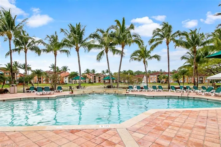 1265 Wildwood Lakes Blvd 207, Naples, Florida 34104
