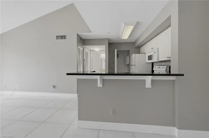 1265 Wildwood Lakes Blvd 207, Naples, Florida 34104