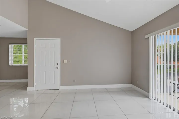 1265 Wildwood Lakes Blvd 207, Naples, Florida 34104
