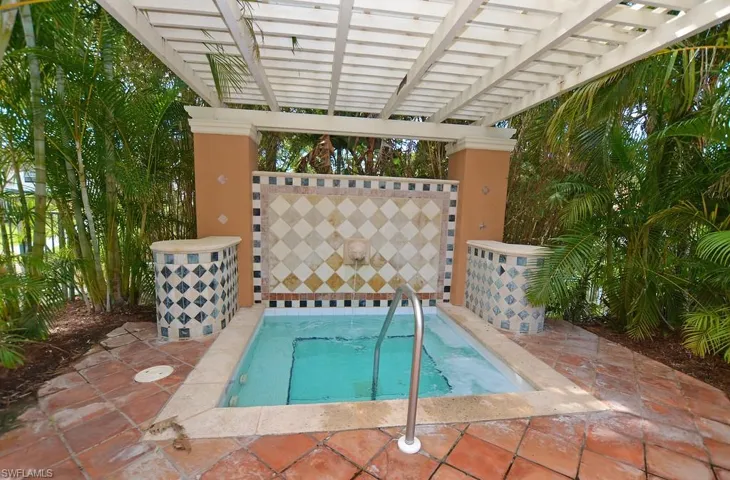 1265 Wildwood Lakes Blvd 207, Naples, Florida 34104