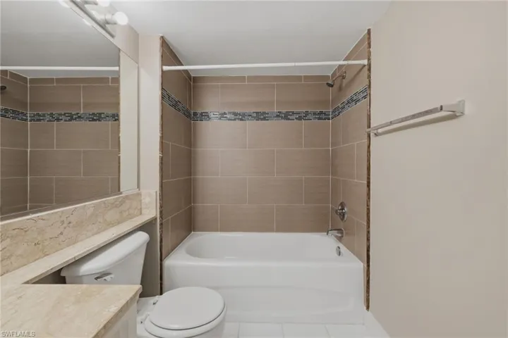 1265 Wildwood Lakes Blvd 207, Naples, Florida 34104