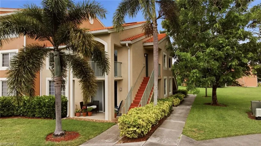 1265 Wildwood Lakes Blvd 207, Naples, Florida 34104