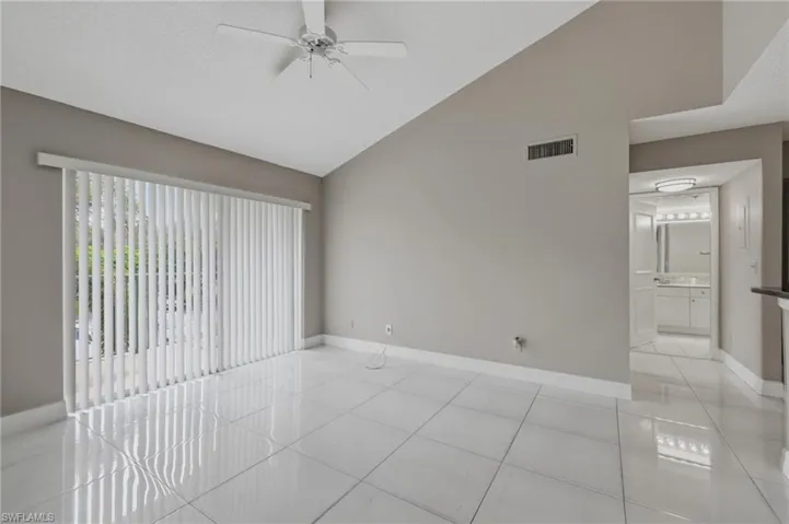 1265 Wildwood Lakes Blvd 207, Naples, Florida 34104