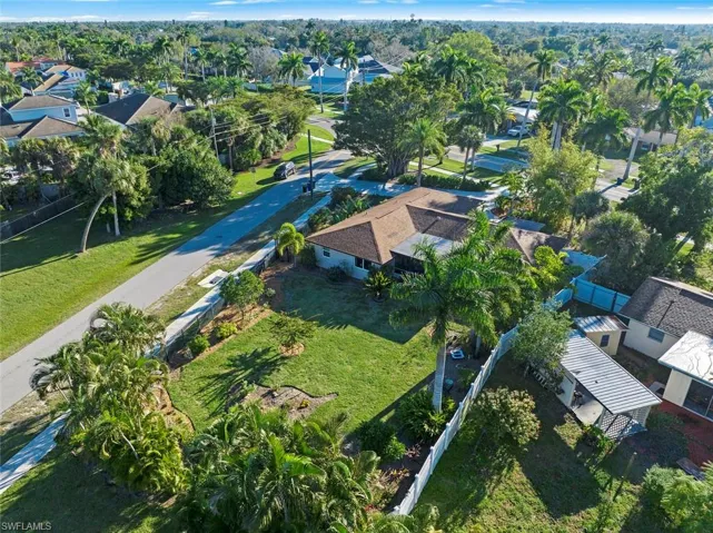 11870  McGregor  BLVD, Fort Myers, FL 33919