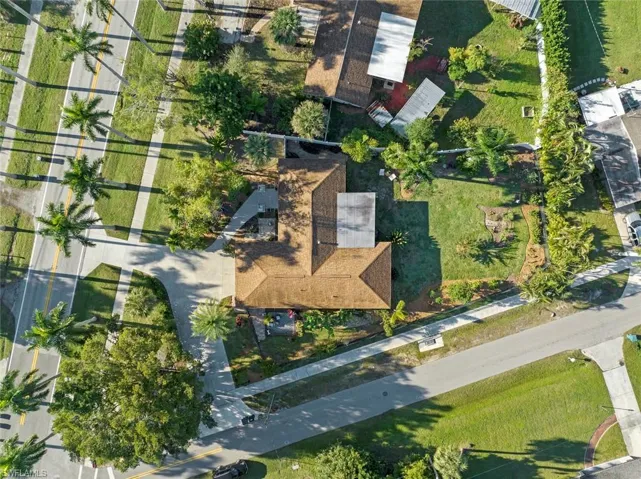 11870  McGregor  BLVD, Fort Myers, FL 33919