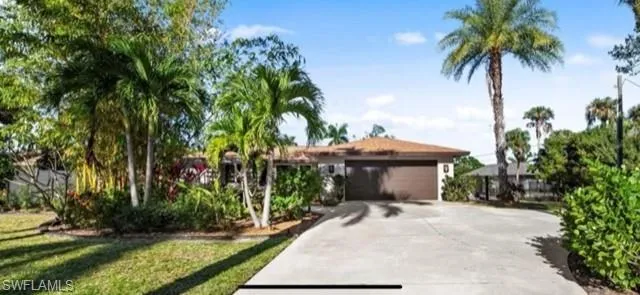 11870  McGregor  BLVD, Fort Myers, FL 33919