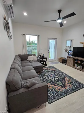 23041 Roundtree Ave, Alva, Florida 33920