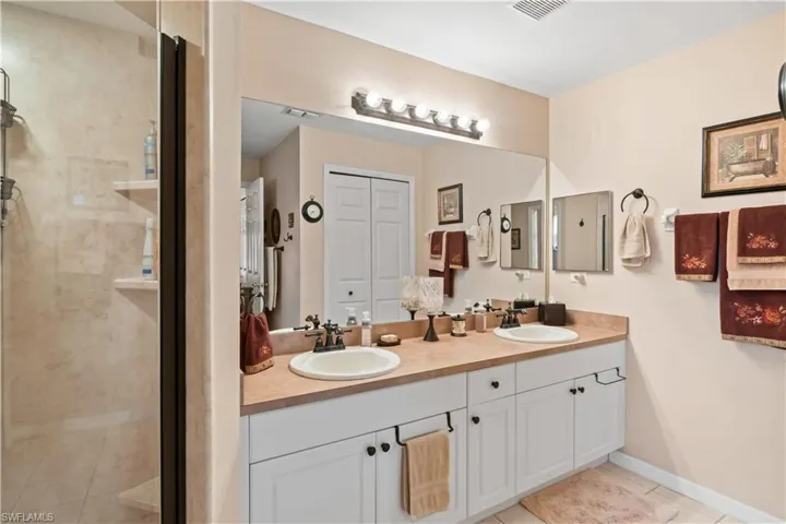 2826 NW 19th  AVE, Cape Coral, FL 33993