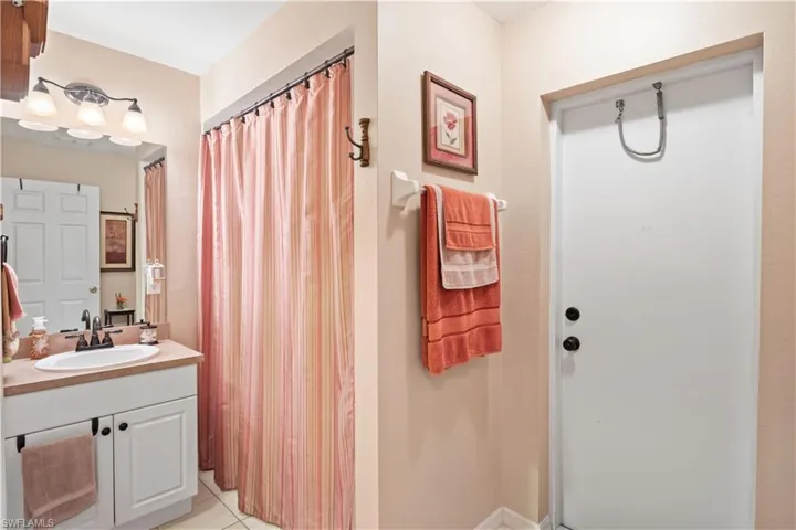 2826 NW 19th  AVE, Cape Coral, FL 33993