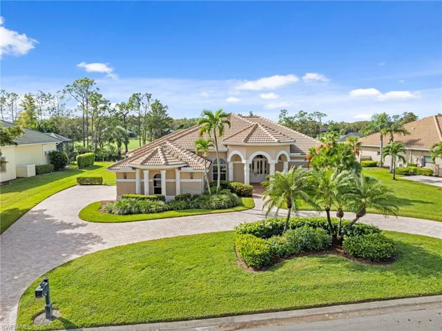 long paver horseshoe driveway