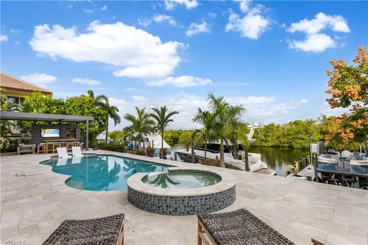 Enjoy the water views while relaxing anywhere in your outdoor area. Relax in the spa!