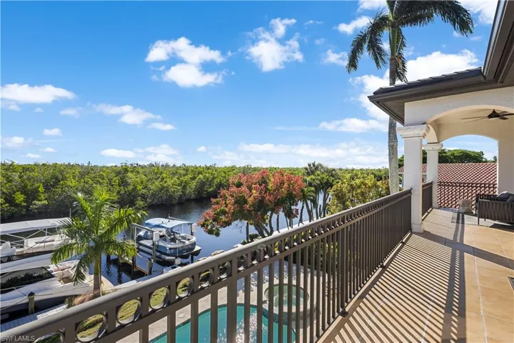 Fabulous water views from your second level balcony!